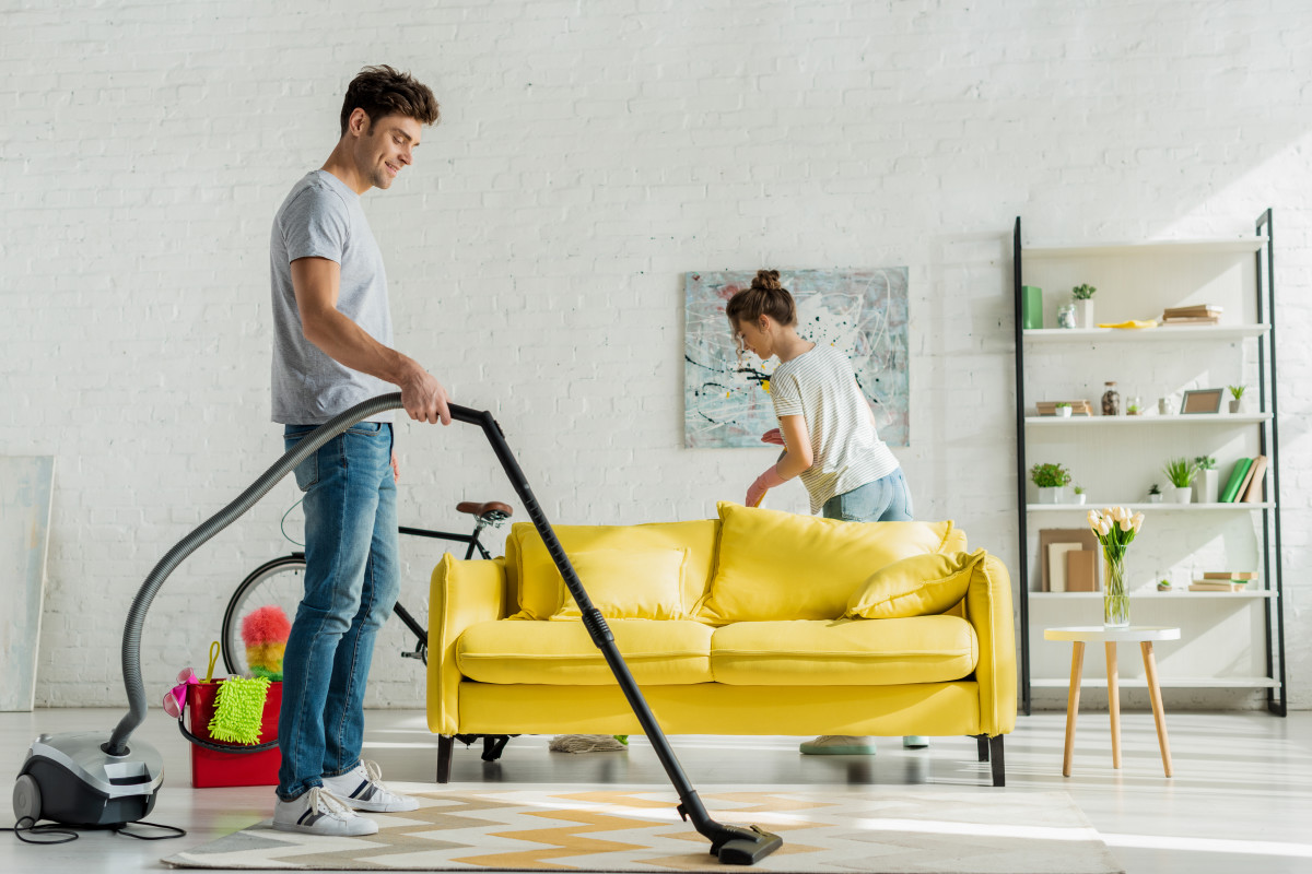 Çeşme Bayan Temizlikçi